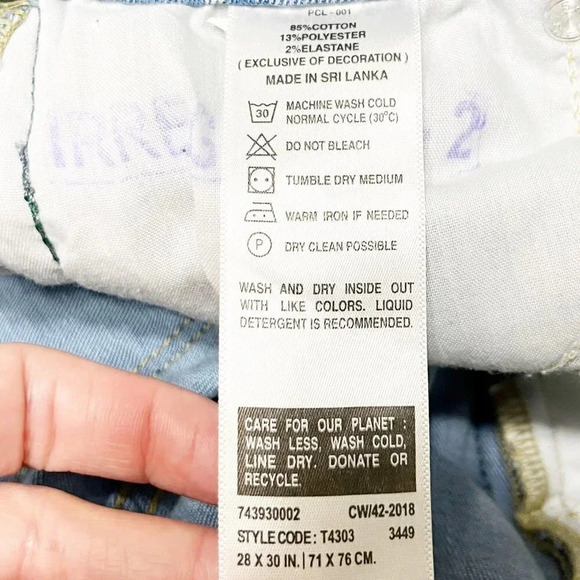 Levi's 711 Skinny Jeans With Stripes Down Legs Women's Waist Size 28 - Picture 8 of 9